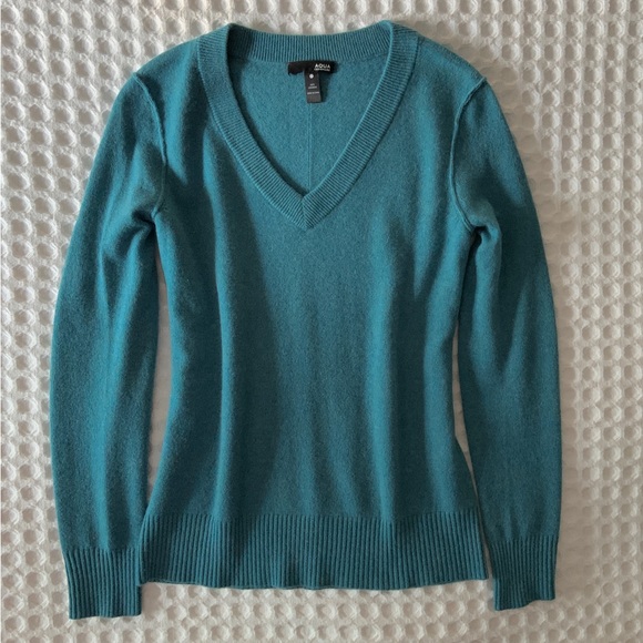 AQUA from Bloomingdale’s Cashmere Sweater Teal Long Sleeve V Neck S - Picture 1 of 12